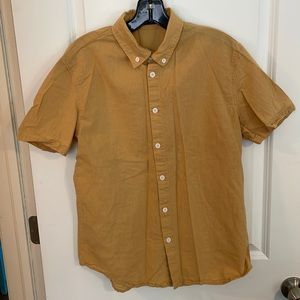 Short sleeve burnt orange collared top